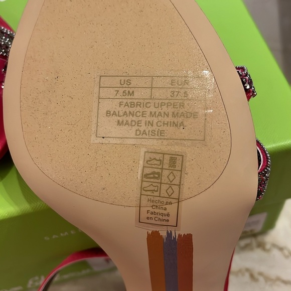 Sam Edelman fuscia pink satin sandals in 7.5. Never worn! New in box - Picture 9 of 10